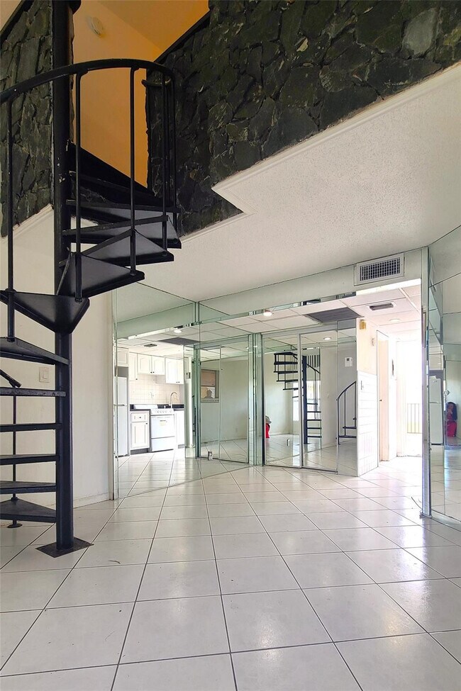 Primary Photo - 4121 NW 26th St