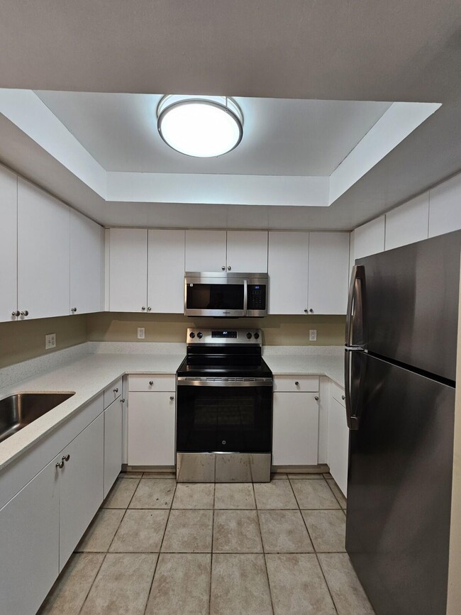 Building Photo - 4191 N Haverhill Rd