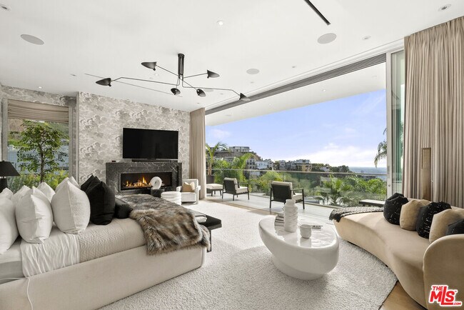 Building Photo - 1889 Rising Glen Rd