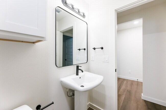 Building Photo - Beautiful New Construction Near New Frenship Schools!