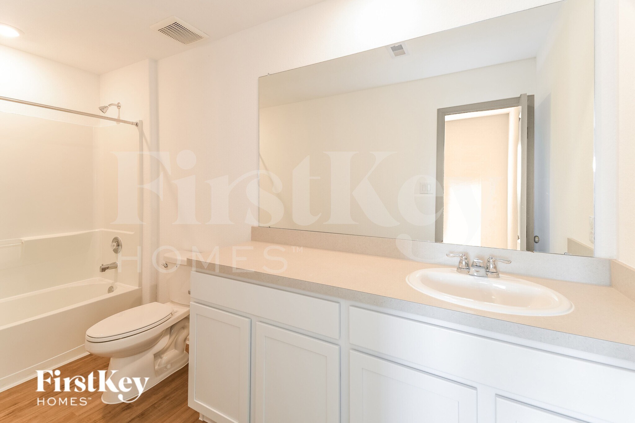 Building Photo - 508 Maple Bnd Ln