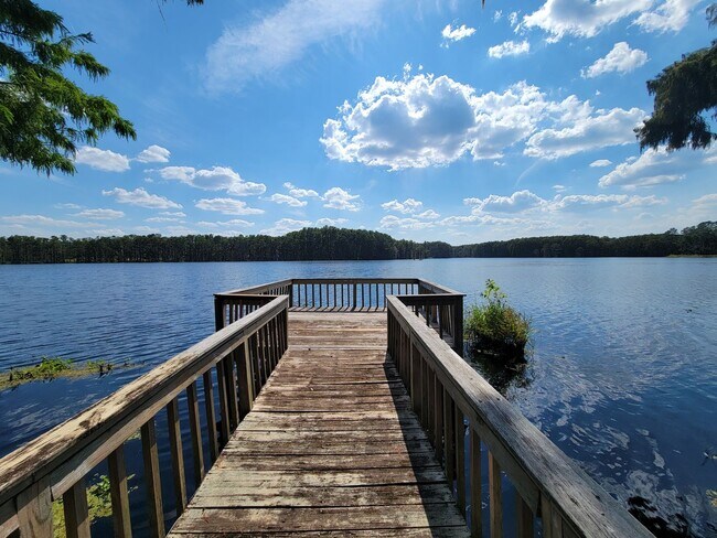 Building Photo - Cypress Lake S/D home in Lake Park