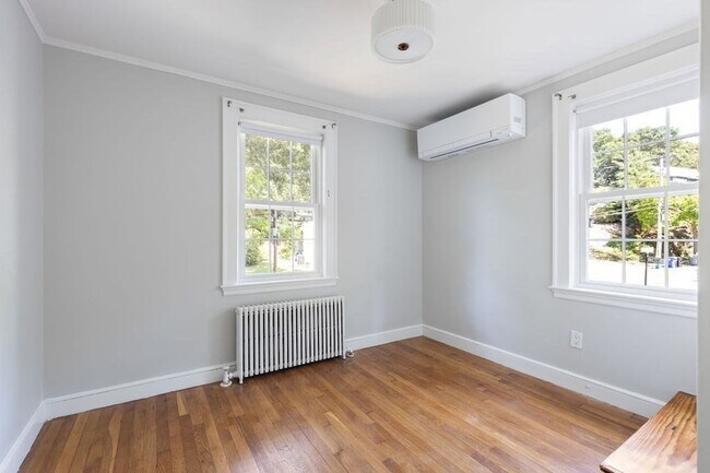 Building Photo - 36 Risley Rd