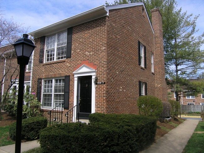 Building Photo - 2550 D S Arlington Mill Dr