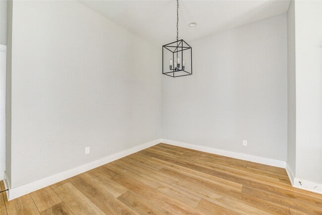 Building Photo - 4220 McKinley St