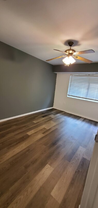 Building Photo - 707 Meadowview Ln