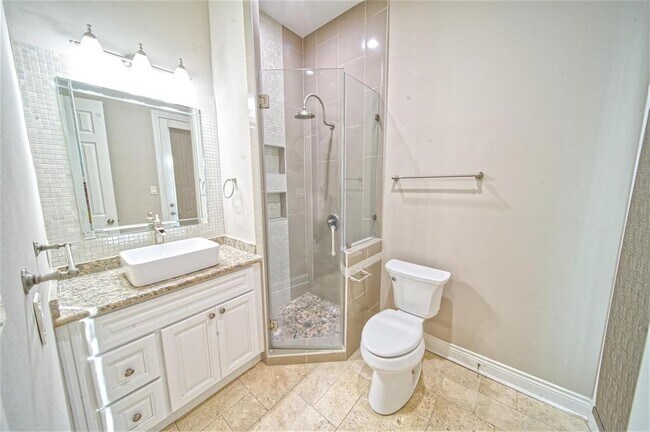 Building Photo - 910 Peachwood Bend Dr