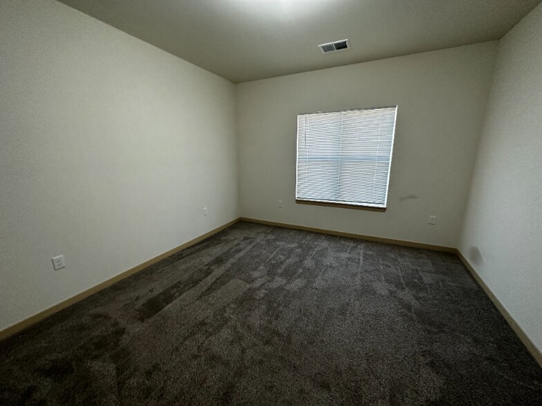 Building Photo - 3036 Triumph Dr