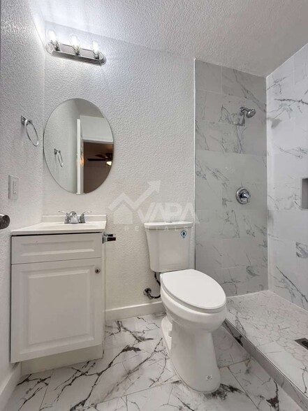 Building Photo - 6407 Greencastle Dr