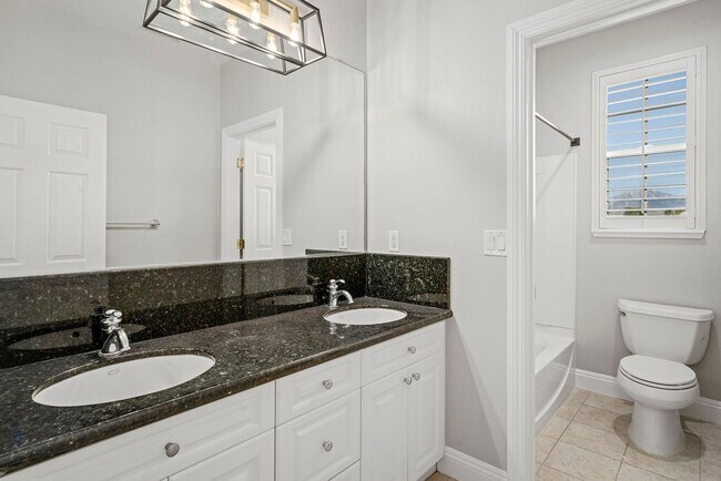 Building Photo - Stunning Like New South Reno 4 Bedroom