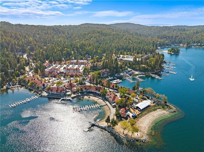 Building Photo - 400 Cottage Grove Rd