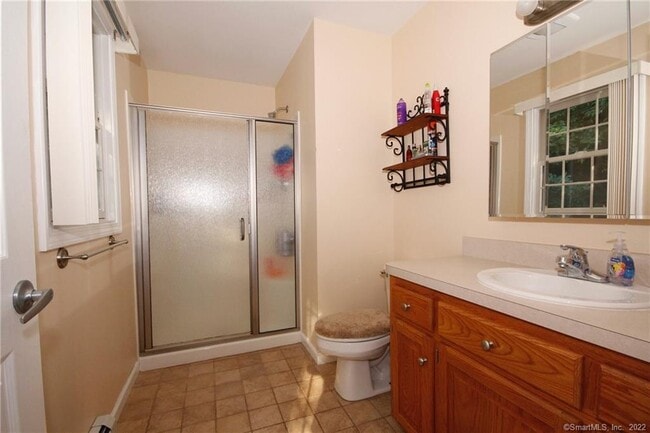 Building Photo - 9 Ledgewood Ct