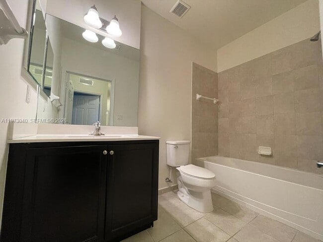 Building Photo - 10600 NW 88th St