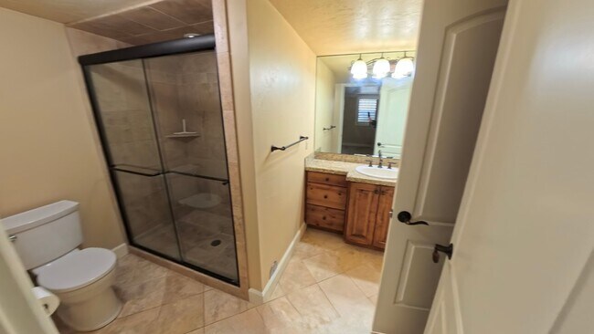 Building Photo - Ivy Lane Townhome | Provo