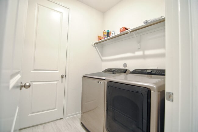 Building Photo - 30107 Alder Run Ln