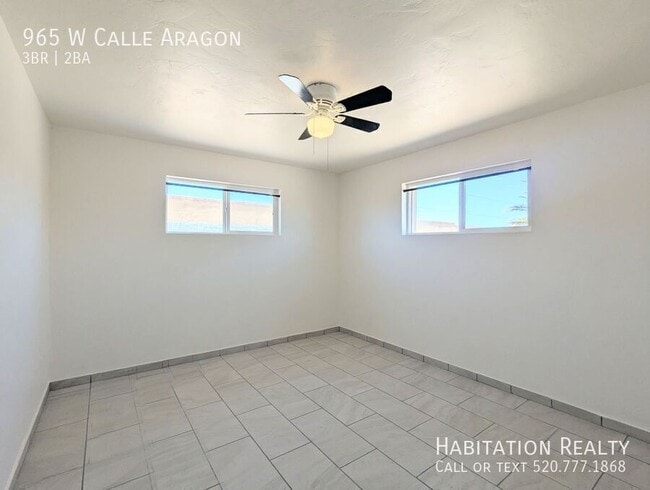 Building Photo - 965 W Calle Aragon