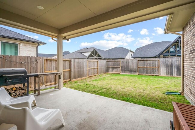 Building Photo - 4106 Sherman Oak Ln
