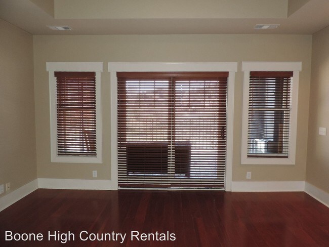 Building Photo - 3 br, 2 bath House - 148 Hwy 105 Ext Unit 203