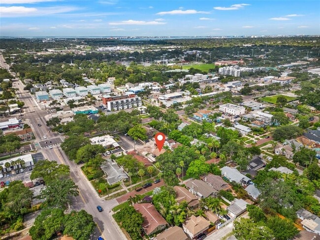 Building Photo - 2830 2nd Ave N