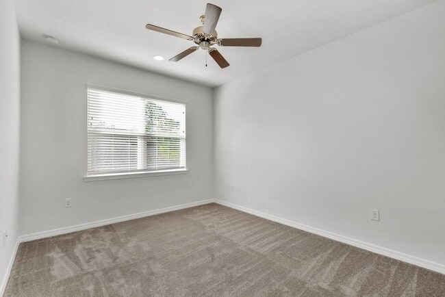 Building Photo - 303 Key Lime Pl