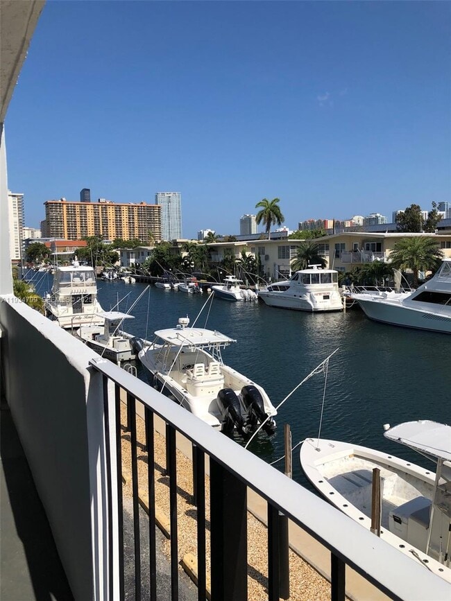 Building Photo - 3642 NE 171 St