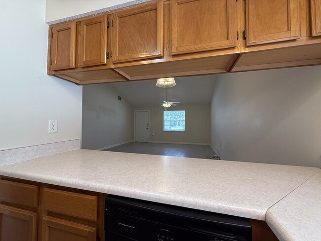 Building Photo - 4719 Silver Cir