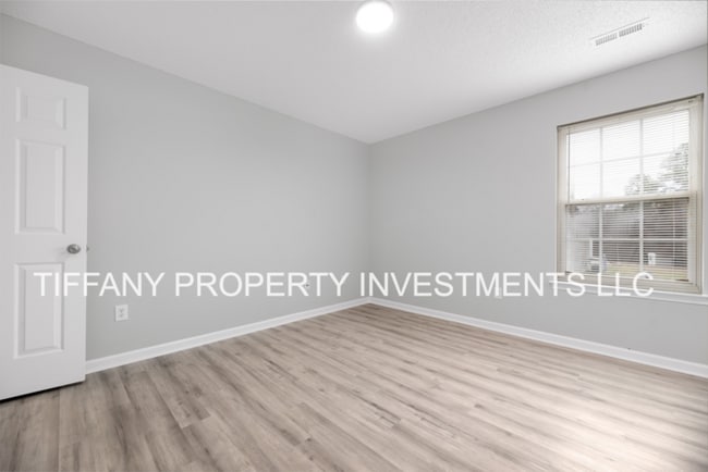 Building Photo - 1435 Highfield Ct