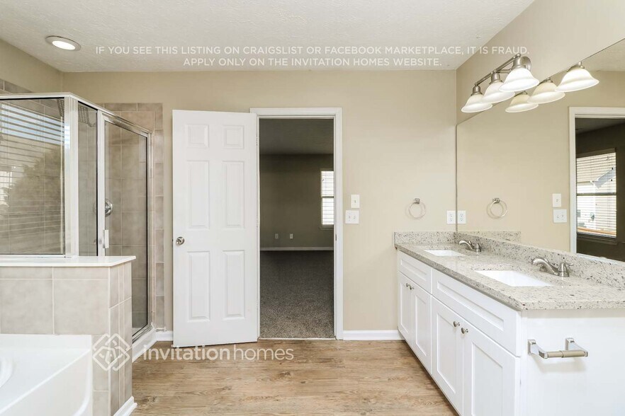 Building Photo - 2718 Farmstead Ct