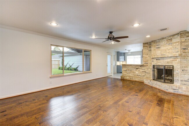 Building Photo - 2523 Anniston Dr