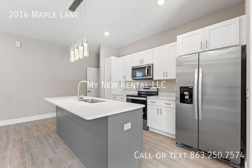 Building Photo - 2014 Maple Ln