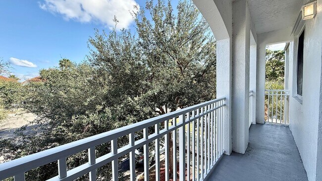 Building Photo - 11032 Legacy Dr