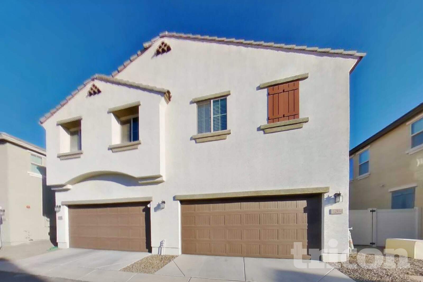 Building Photo - 12554 W Hummingbird Terrace