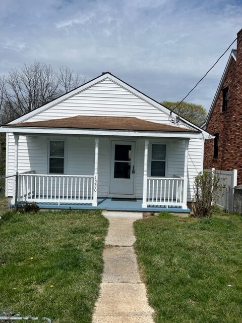 Primary Photo - 1220 Wabash Ave