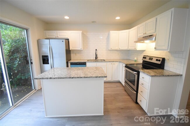 Building Photo - 12563 Bluestem Ln