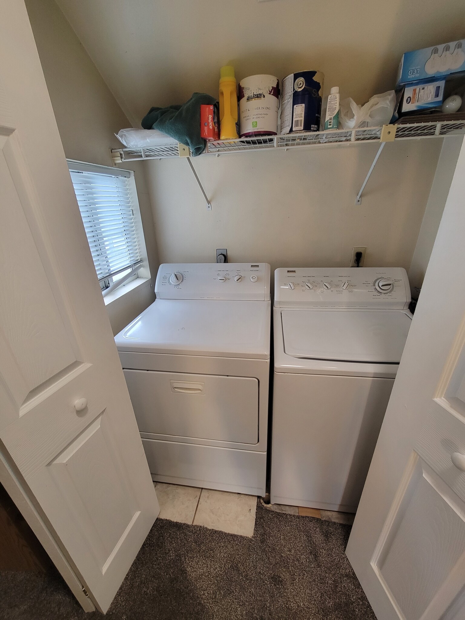 Laundry - 4207 W Bampton Ln