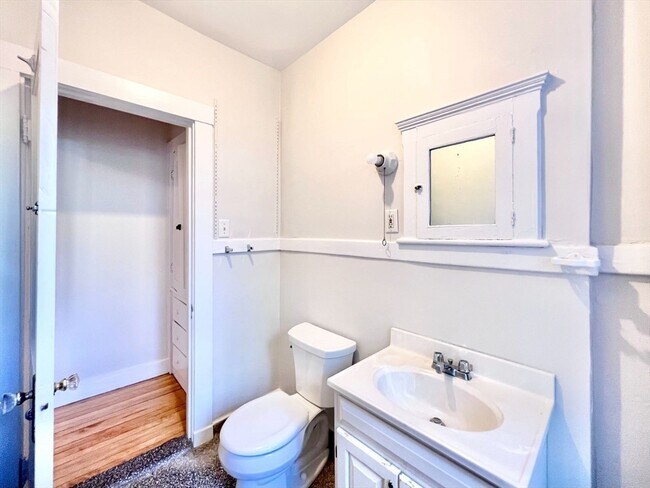 Building Photo - 23 Chauncy St