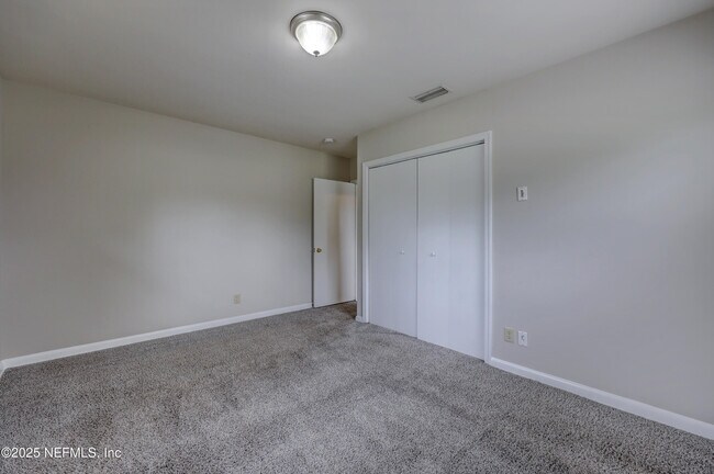 Building Photo - 803 Barbados Rd