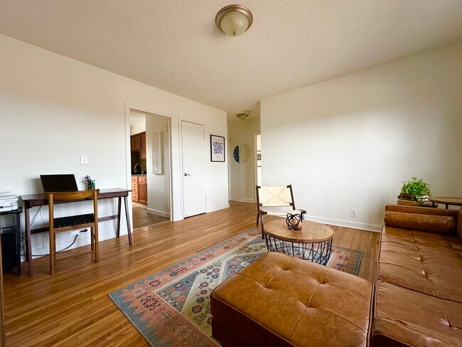 Building Photo - The Lex Apartments