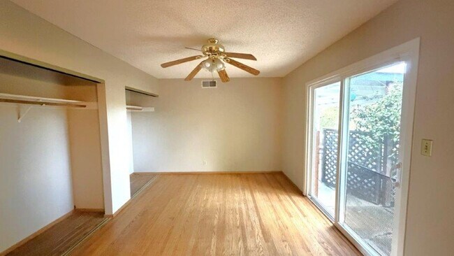 Building Photo - 3919 Almondwood Ct