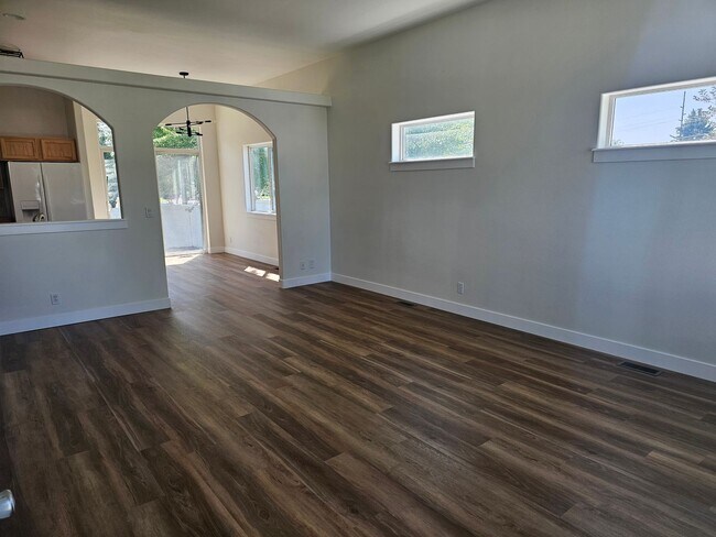 Building Photo - Beautiful home in Fieldstone