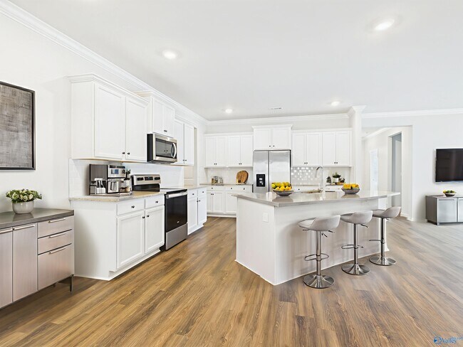 Building Photo - 157 High Leaf Dr