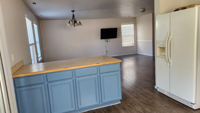 Building Photo - 9548 W Weir Hollis Dr