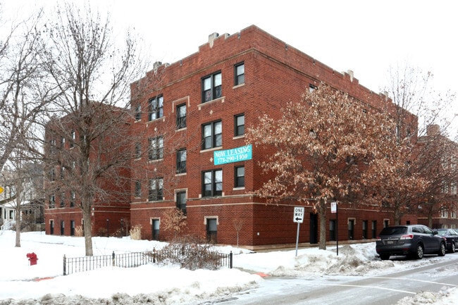 Building Photo - 4301-4309 N Winchester Ave