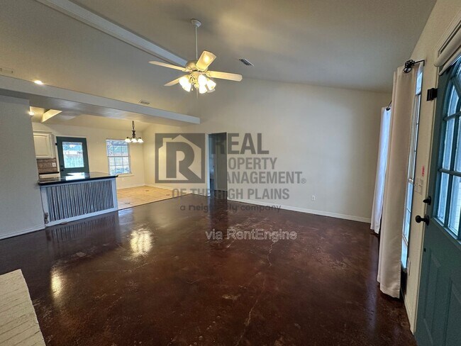 Building Photo - 2513 Stardust Ln