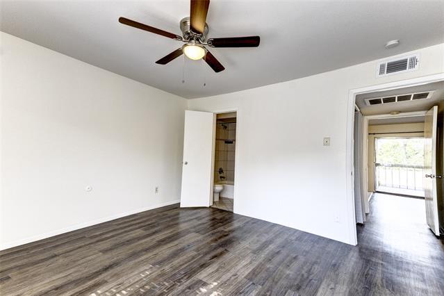 Building Photo - 5150 Amesbury Dr