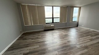 Building Photo - 5100 N Marine Dr
