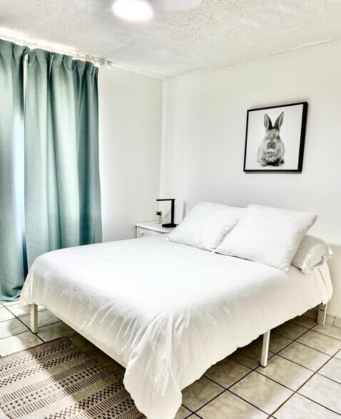 Room 2 - 684 Starstone Dr