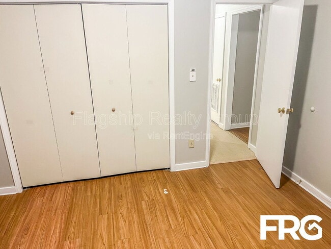 Building Photo - 214 Connie Cir