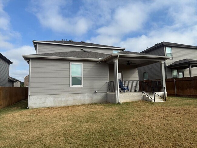 Building Photo - 216 Bougainvillea Lp