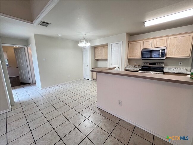 Building Photo - 809 Sagewood Trail